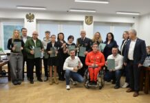 Nagrody za pracę, nie za deklaracje