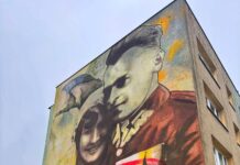 Ślad pamięci na ścianie miasta