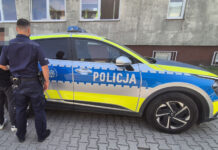Czujny kierowca doprowadził do zatrzymania pijanego i poszukiwanego 45-latka